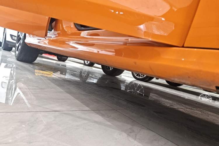 Used MG 5 2026 Model 300DVVT Global Flagship MAX Edition Right Side Sill