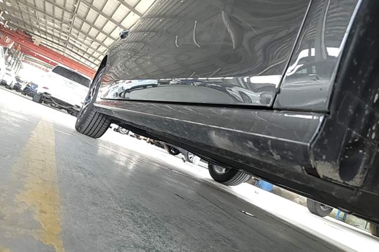 Used MG 5 2026 Model 300DVVT Global Flagship MAX Edition Right Side Sill
