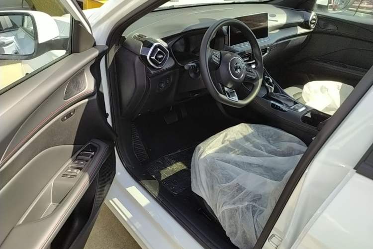 Used MG 5 2026 Model 180DVVT Global Luxury Edition Driver Seat
