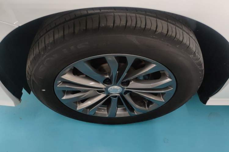 Used MG 5 2026 Model 180DVVT Global Luxury Edition Exterior 4