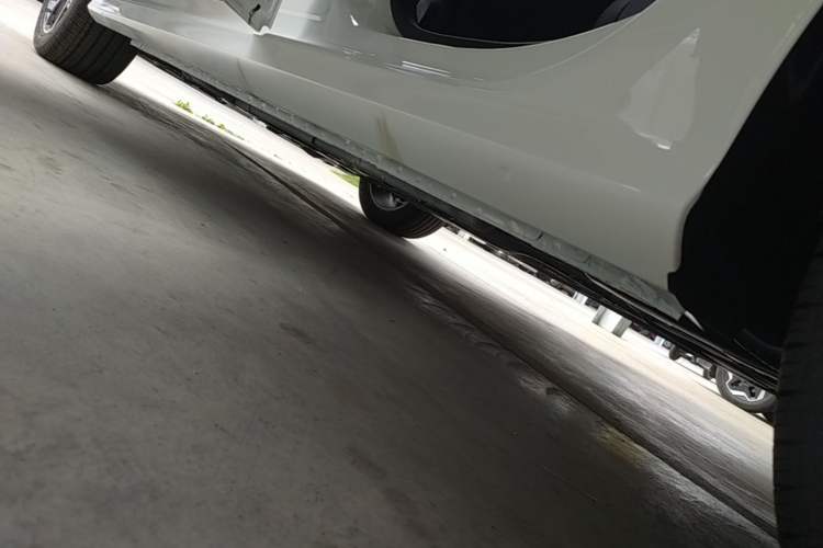 Used MG 5 2026 Model 300DVVT Global Flagship MAX Edition Left Side Sill