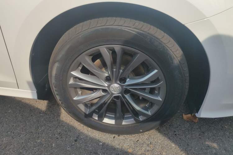 Used MG 5 2026 Model 180DVVT Global Luxury Edition Right Front Wheel Hub