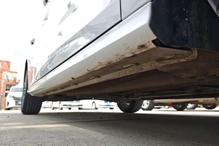 Used MG 5 2026 Model 180DVVT Global Early-Bird Edition Right Side Sill
