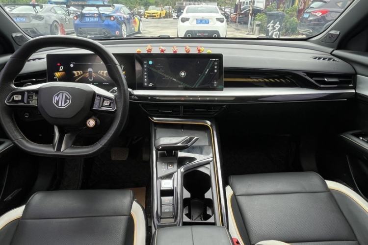 Used MG 5 Scorpio 2022 1.5T Trophy Sport Luxurious Edition Audio And AC Panel