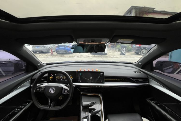 Used MG 5 Scorpio 2022 1.5T Trophy Sport Luxurious Edition Headliner