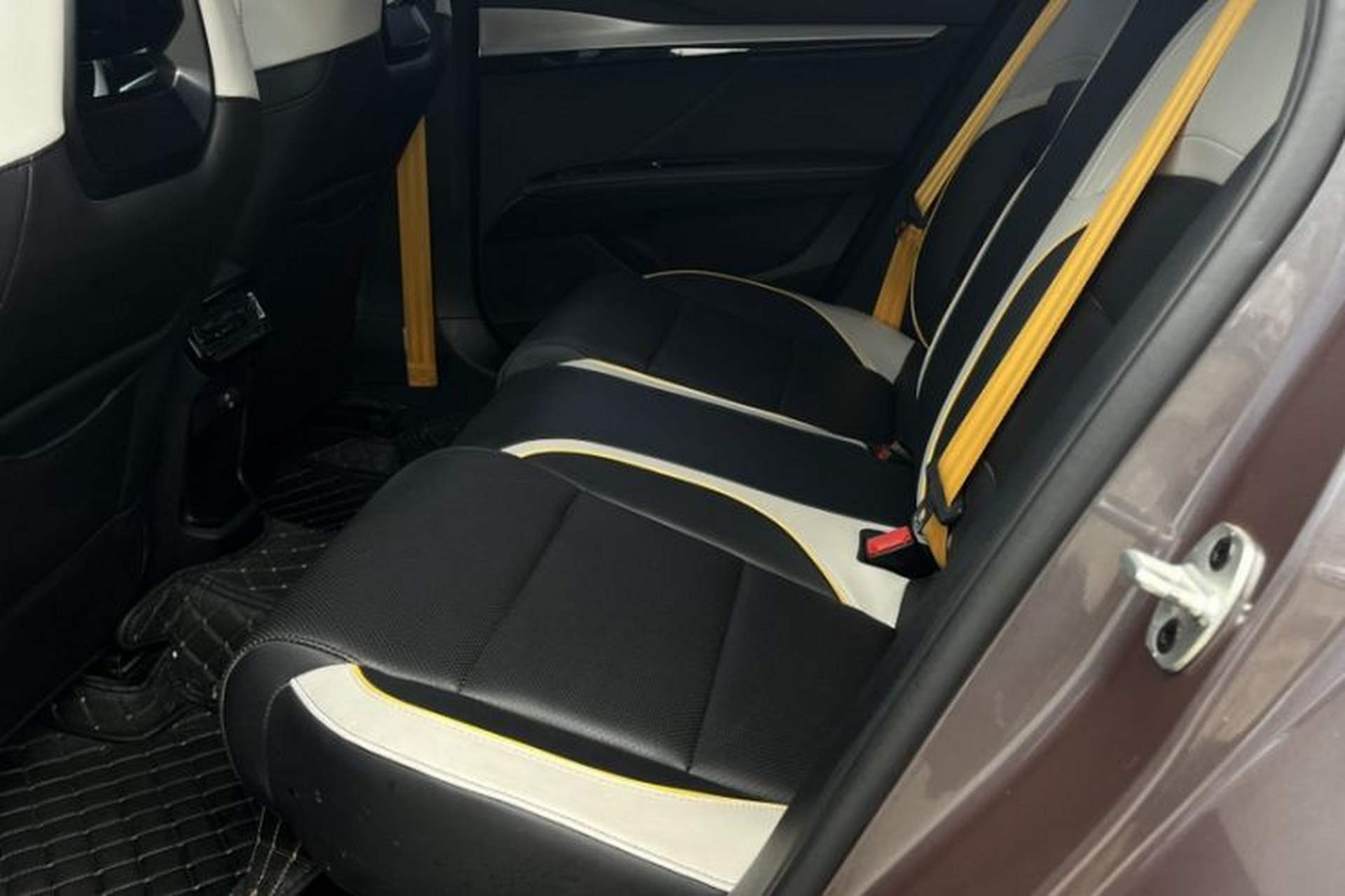 Used MG 5 Scorpio 2022 1.5T Trophy Sport Luxurious Edition Interior 1
