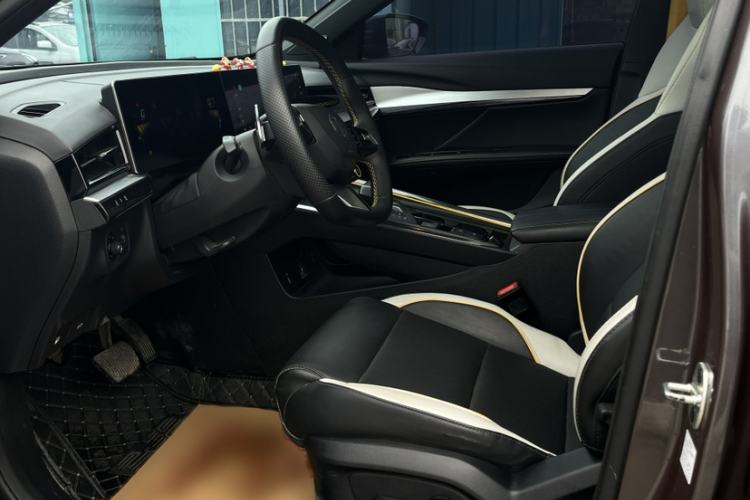 Used MG 5 Scorpio 2022 1.5T Trophy Sport Luxurious Edition Interior 2