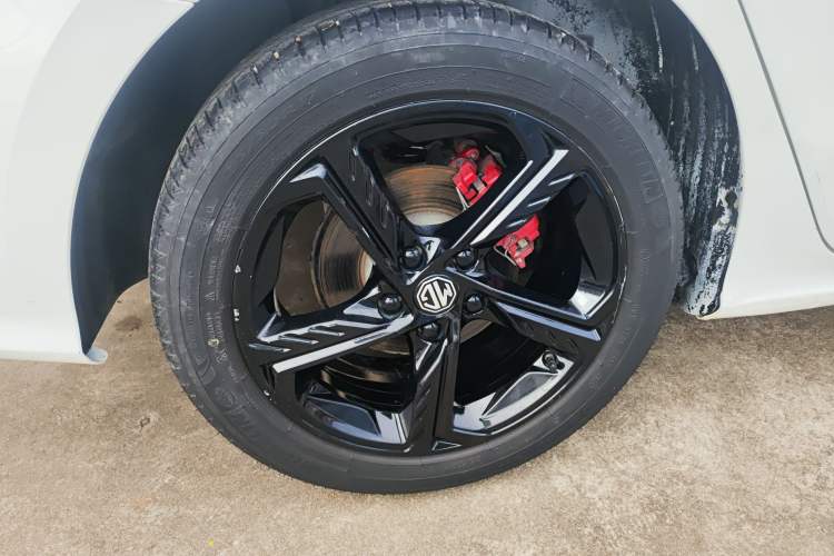 Used MG 5 Scorpio 2022 1.5T Trophy Sport Luxurious Edition Right Rear Wheel Hub