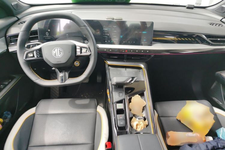 Used MG 5 Scorpio 2022 1.5T Trophy Sport Flagship Edition Center Console