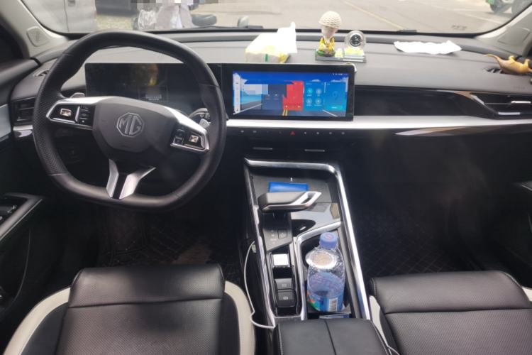 Used MG 5 Scorpio 2022 1.5T Luxury Edition Center Console