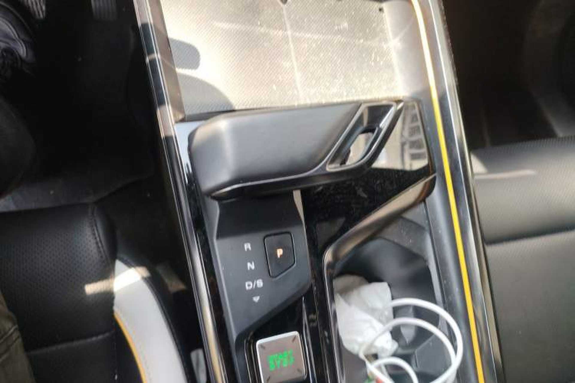 Used MG 5 Scorpio 2022 1.5T Trophy Sport Luxurious Edition Gear Lever