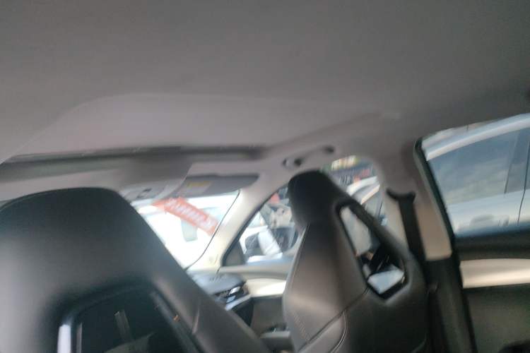 Used MG 5 Scorpio 2022 1.5T Luxury Edition Headliner