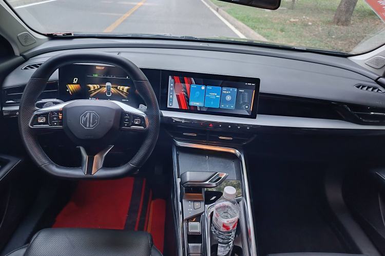 Used MG 5 Scorpio 2022 1.5T Luxury Edition Interior 2