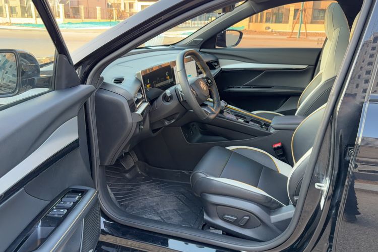 Used MG 5 Scorpio 2022 1.5T Trophy Sport Luxurious Edition Left Rear Seat
