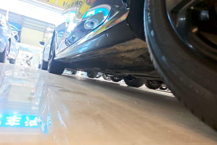 Used MG 5 Scorpio 2022 1.5T Trophy Sport Flagship Edition Left Side Sill