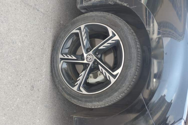 Used MG 5 Scorpio 2022 1.5T Luxury Edition Right Front Wheel Hub