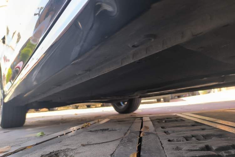Used MG 5 Scorpio 2022 1.5T Luxury Edition Right Side Sill