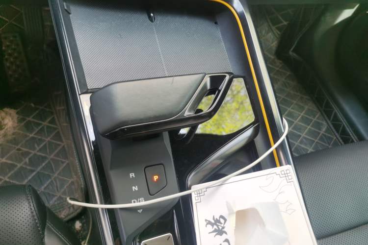 Used MG 5 Scorpio 2022 1.5T Trophy Sport Flagship Edition Gear Lever