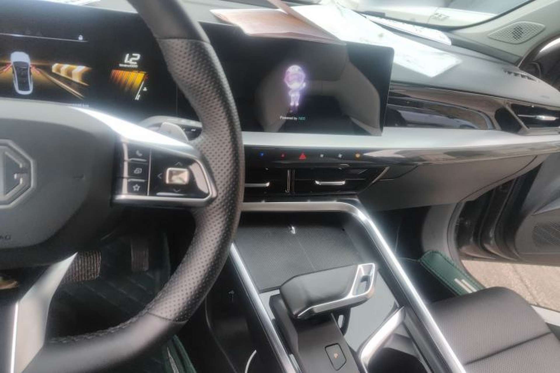 Used MG 5 Scorpio 2022 1.5T Luxury Edition Center Console