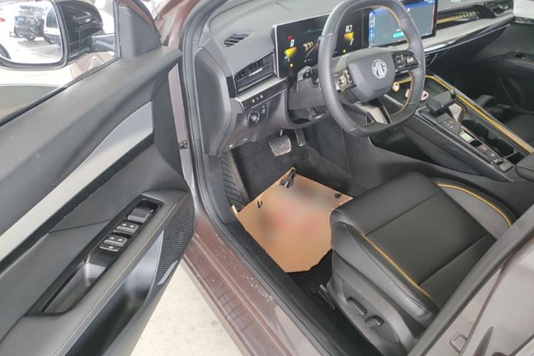 Used MG 5 Scorpio 2022 1.5T Trophy Sport Luxurious Edition Driver Seat