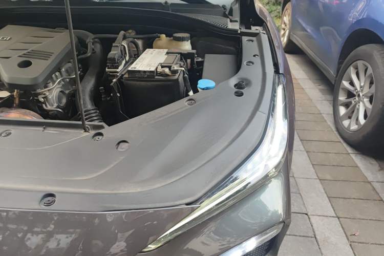 Used MG 5 Scorpio 2022 1.5T Trophy Sport Luxurious Edition Engine Bay Left