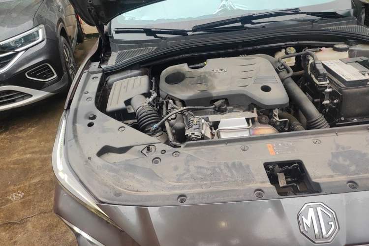 Used MG 5 Scorpio 2022 1.5T Trophy Sport Flagship Edition Engine Bay Right