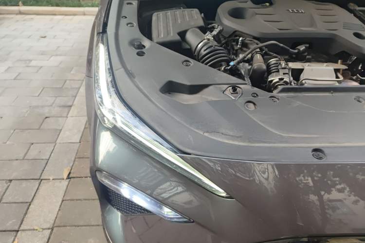 Used MG 5 Scorpio 2022 1.5T Trophy Sport Luxurious Edition Engine Bay Right