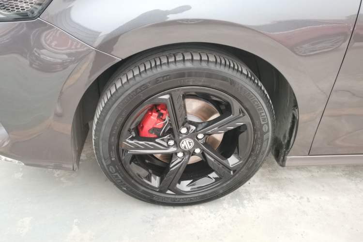 Used MG 5 Scorpio 2022 1.5T Trophy Sport Flagship Edition Exterior 2
