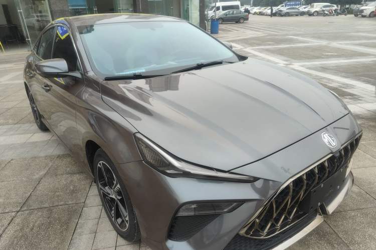 Used MG 5 Scorpio 2022 1.5T Luxury Edition Front Right 45 Deg