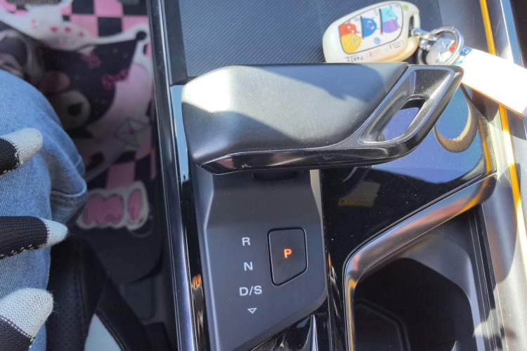 Used MG 5 Scorpio 2022 1.5T Trophy Sport Flagship Edition Gear Lever