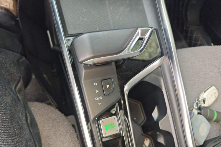 Used MG 5 Scorpio 2022 1.5T Luxury Edition Gear Lever