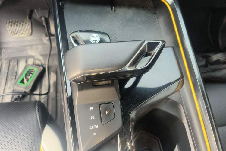 Used MG 5 Scorpio 2022 1.5T Trophy Sport Luxurious Edition Gear Lever