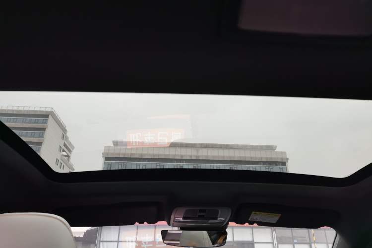 Used MG 5 Scorpio 2022 1.5T Trophy Sport Flagship Edition Headliner