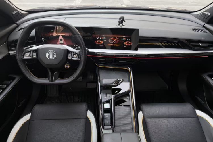 Used MG 5 Scorpio 2022 1.5T Trophy Sport Flagship Edition Interior 2