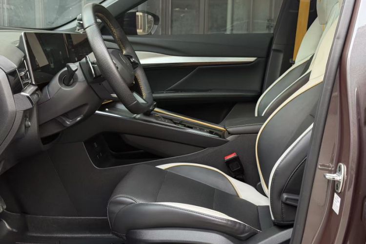 Used MG 5 Scorpio 2022 1.5T Trophy Sport Flagship Edition Interior 3