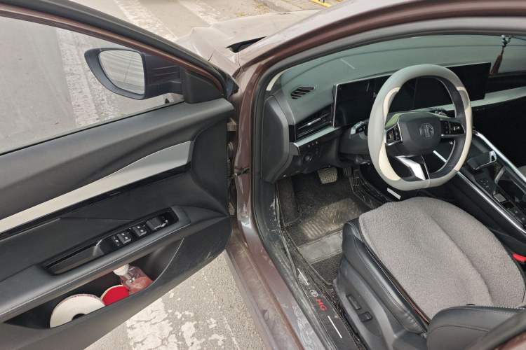 Used MG 5 Scorpio 2022 1.5T Luxury Edition Interior 3