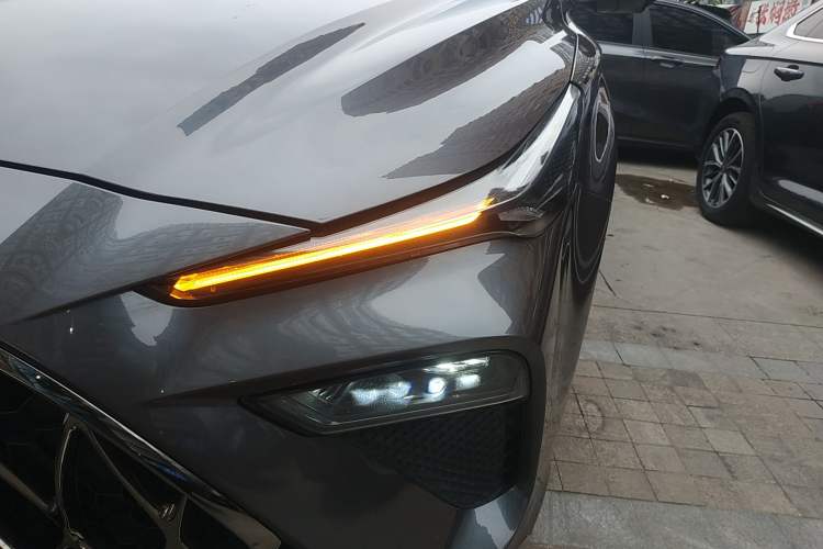 Used MG 5 Scorpio 2022 1.5T Trophy Sport Flagship Edition Left Front Headlight