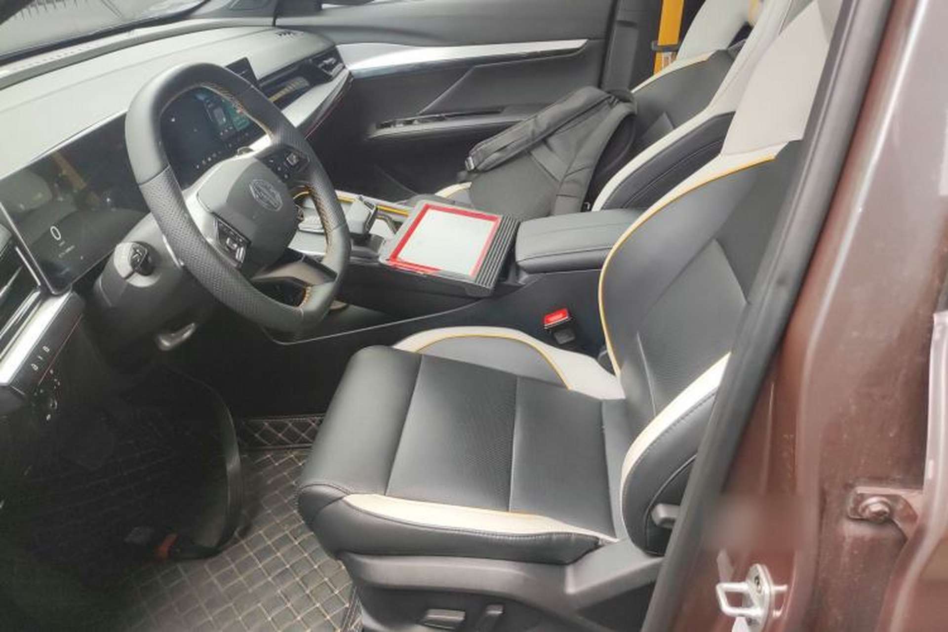 Used MG 5 Scorpio 2022 1.5T Trophy Sport Flagship Edition Left Front Seat