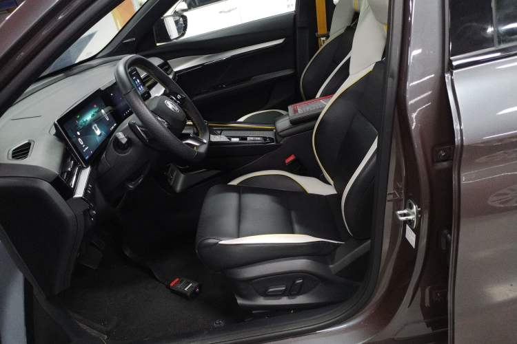Used MG 5 Scorpio 2022 1.5T Trophy Sport Flagship Edition Left Front Seat