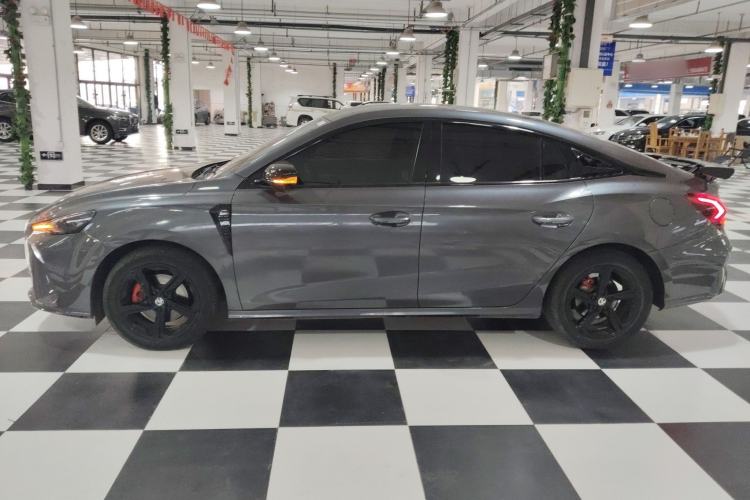 Used MG 5 Scorpio 2022 1.5T Trophy Sport Flagship Edition Left Side