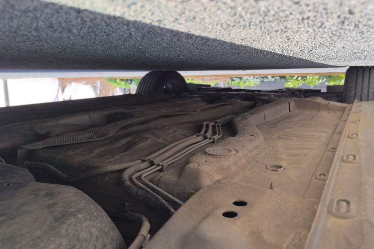 Used MG 5 Scorpio 2022 1.5T Trophy Sport Flagship Edition Left Side Sill