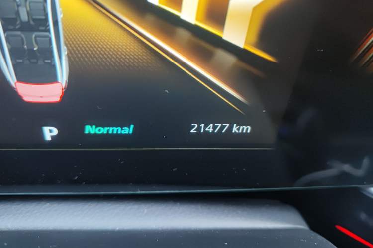 Used MG 5 Scorpio 2022 1.5T Trophy Sport Luxurious Edition Odometer Close Up