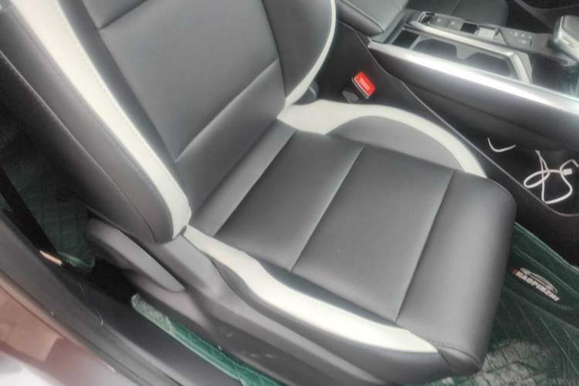 Used MG 5 Scorpio 2022 1.5T Luxury Edition Right Front Seat