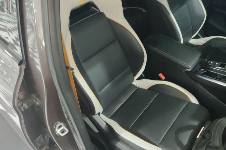 Used MG 5 Scorpio 2022 1.5T Trophy Sport Flagship Edition Right Front Seat