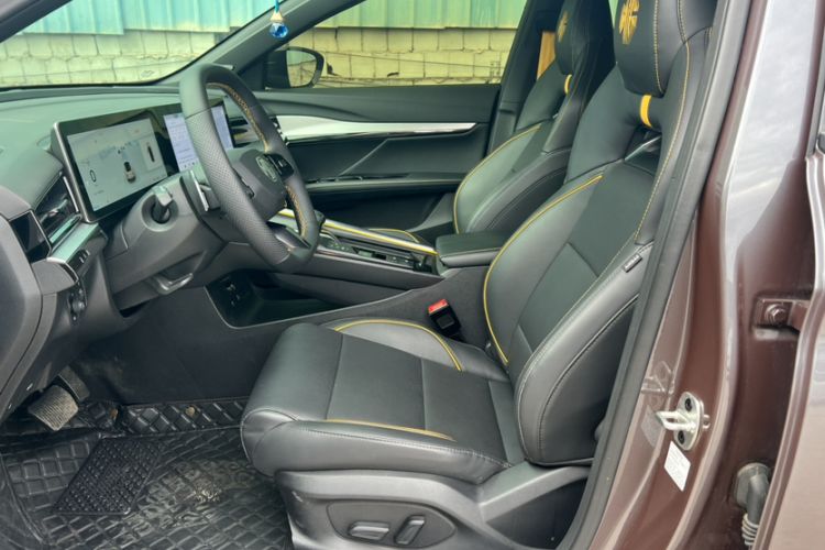 Used MG 5 Scorpio 2022 1.5T Trophy Sport Flagship Edition Right Front Seat