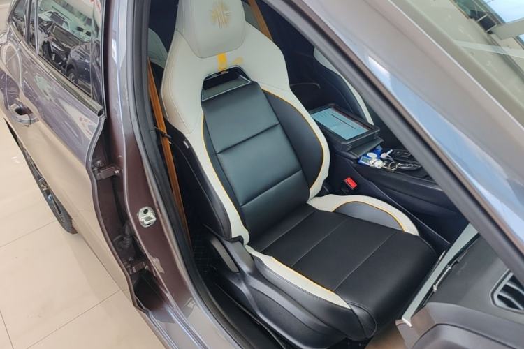 Used MG 5 Scorpio 2022 1.5T Trophy Sport Flagship Edition Right Front Seat