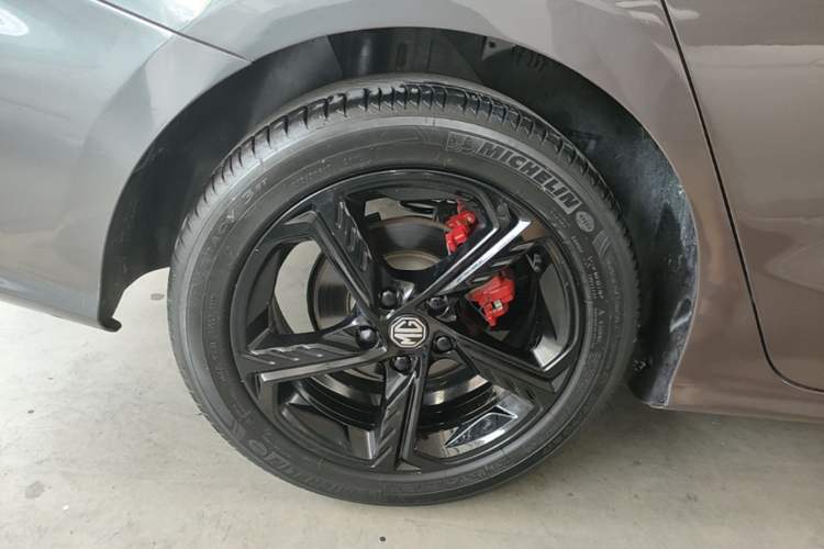 Used MG 5 Scorpio 2022 1.5T Trophy Sport Luxurious Edition Right Rear Wheel Hub