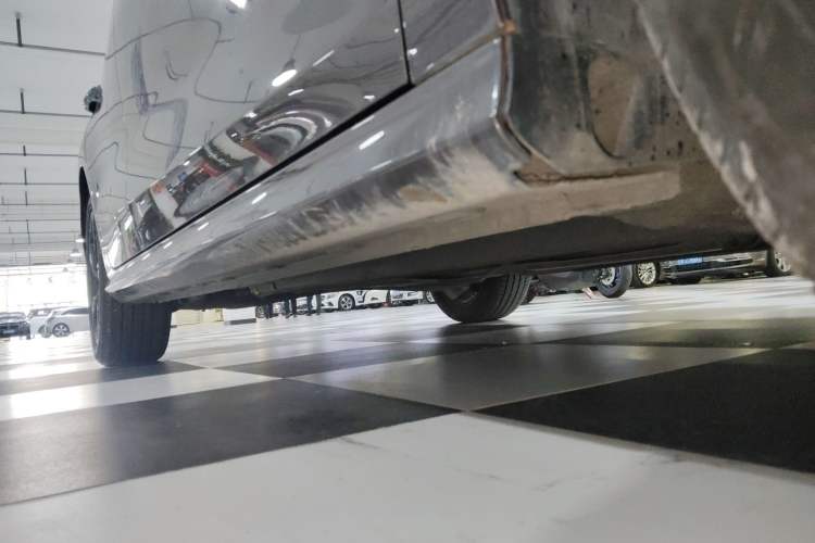 Used MG 5 Scorpio 2022 1.5T Trophy Sport Flagship Edition Right Side Sill