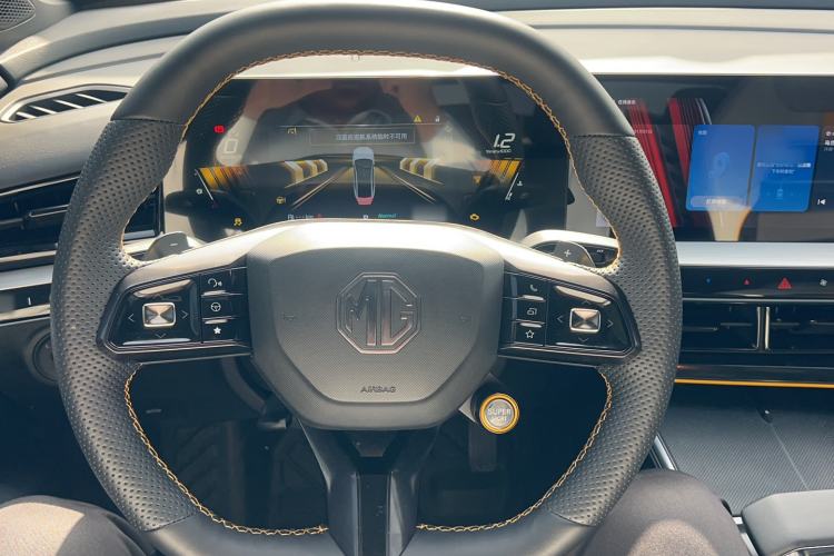 Used MG 5 Scorpio 2022 1.5T Trophy Sport Luxurious Edition Steering Wheel