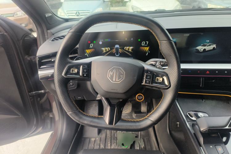 Used MG 5 Scorpio 2022 1.5T Trophy Sport Luxurious Edition Steering Wheel